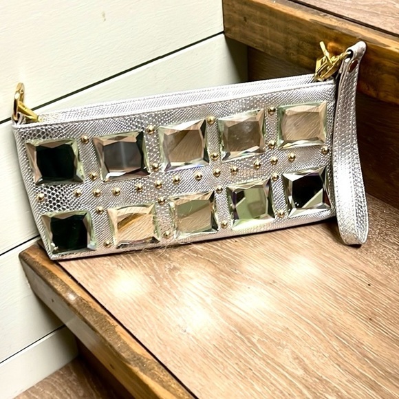 1990’s Statement Clutch w/Wrist Wrap, HEAVIER Piece, Silver Textured Back ,VTG - Picture 2 of 11